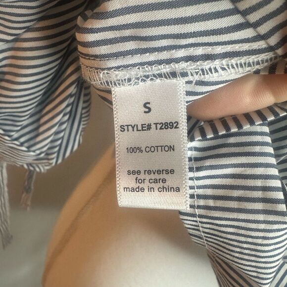 Active USA Open Shoulder Navy/White Striped Blouse with Bubble Sleeves Size S - Picture 4 of 9